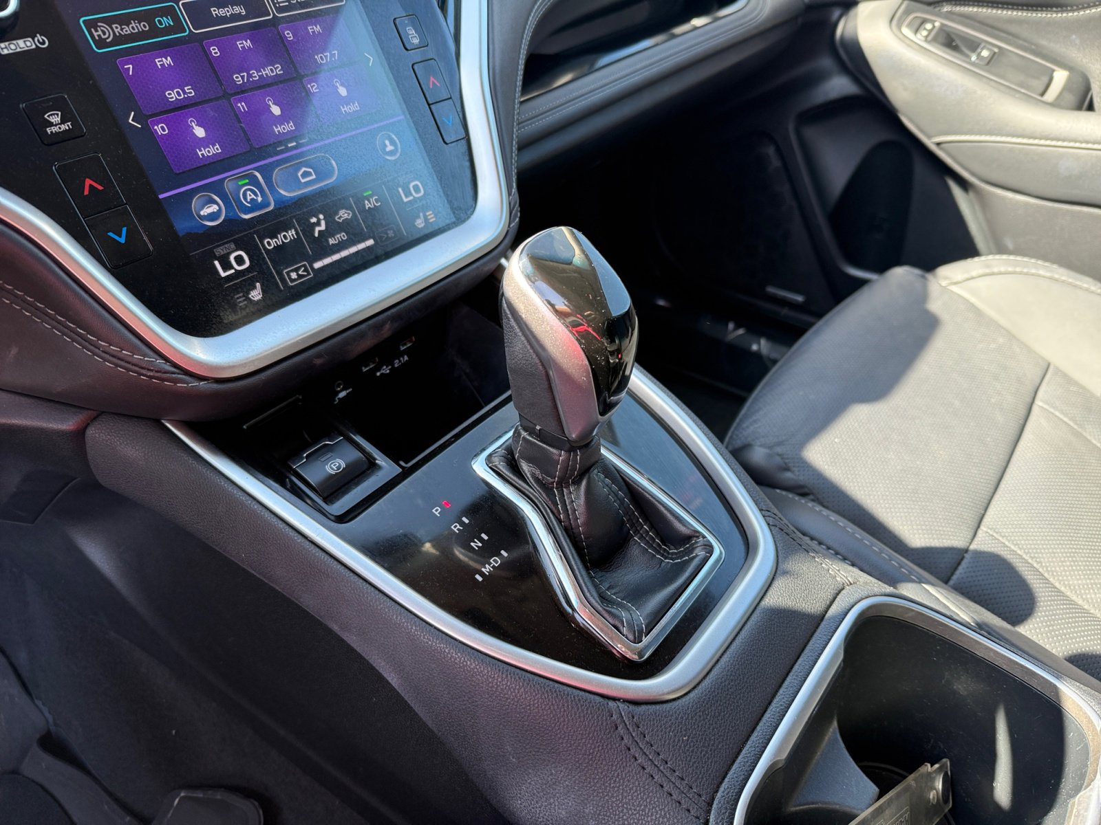 2022 Subaru Outback Limited photo 13