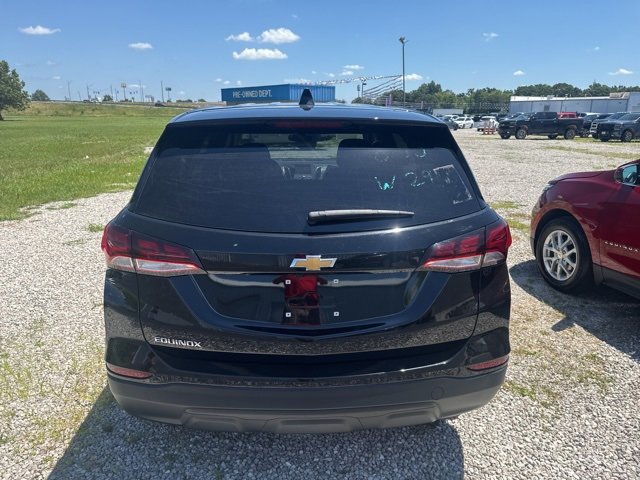 2023 Chevrolet Equinox LS photo 8