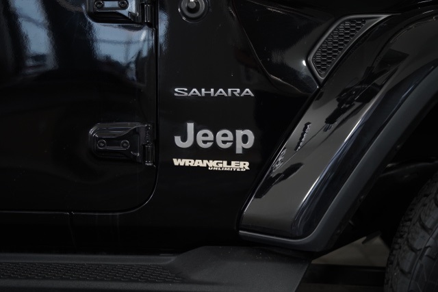 2018 Jeep Wrangler Unlimited Sahara photo 37