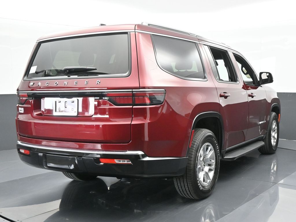 2024 Jeep Wagoneer photo 3