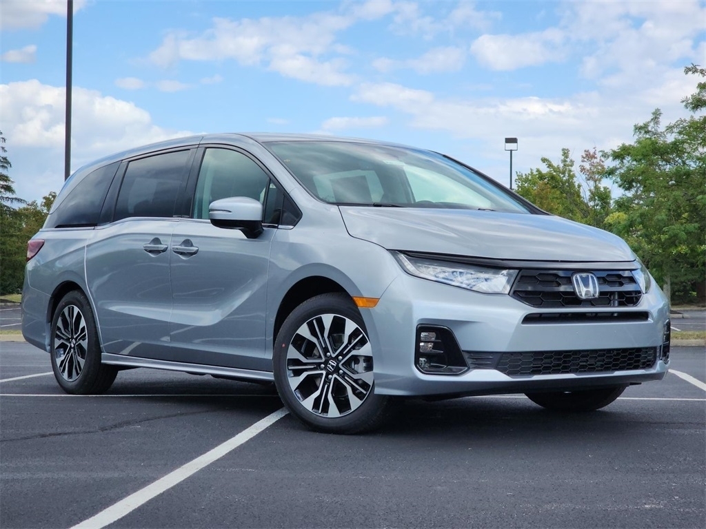2026 Honda Odyssey Elite photo 2