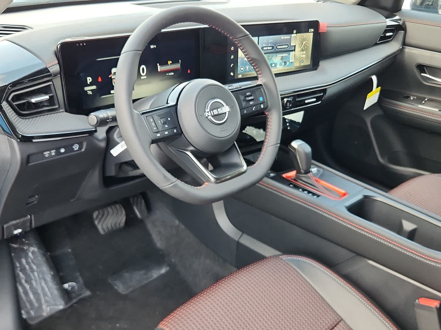 2025 Nissan Kicks SR photo 11