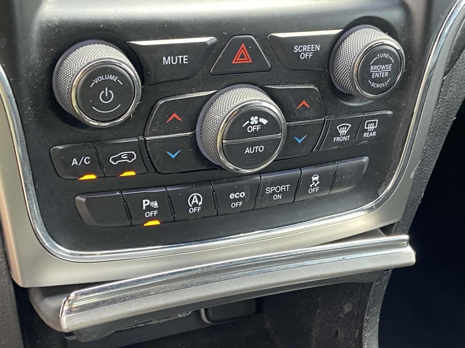 2018 Jeep Grand Cherokee Altitude photo 12