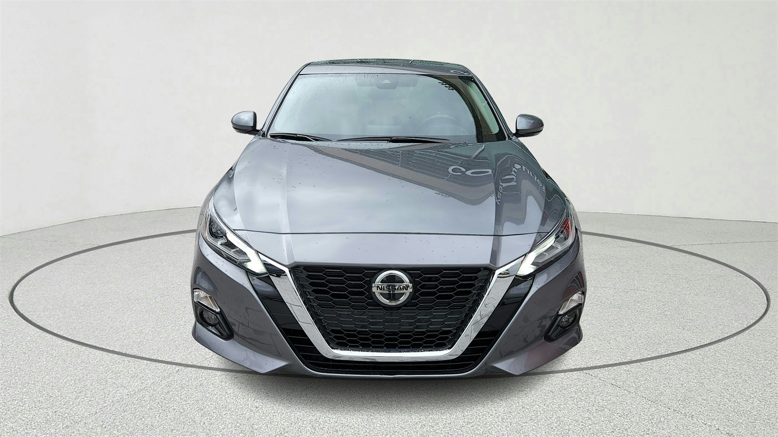 2020 Nissan Altima Platinum photo 2