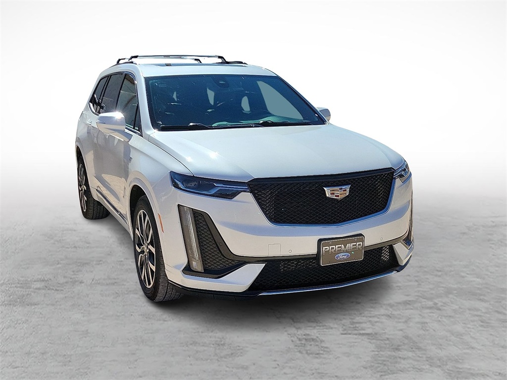 2021 Cadillac XT6 Sport photo 2