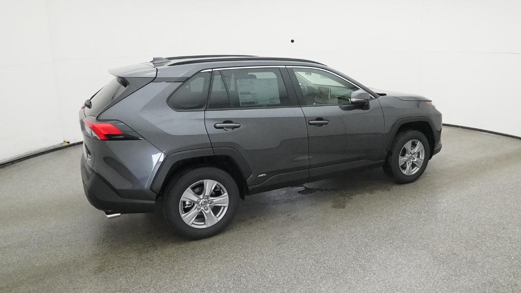 2025 Toyota RAV4 Hybrid XLE photo 24