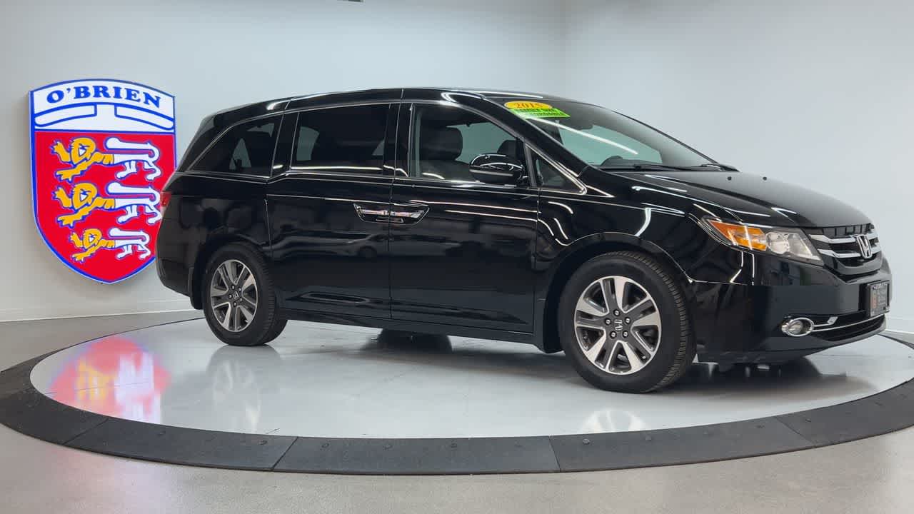 2015 Honda Odyssey Touring Elite photo 3