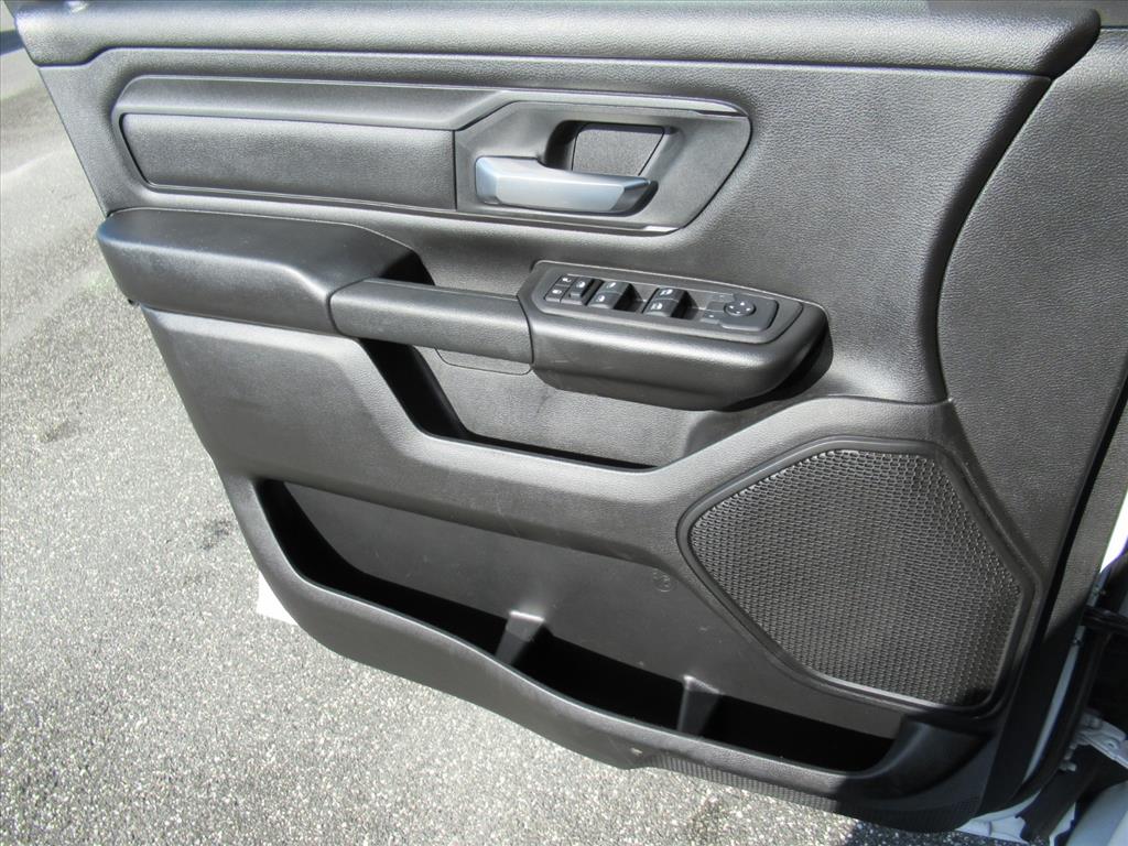 2025 Ram 1500 Tradesman photo 24