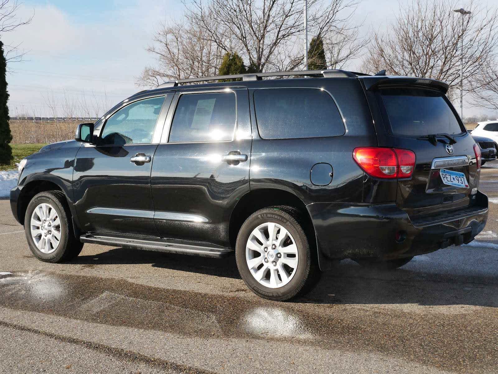 2017 Toyota Sequoia Platinum's photo