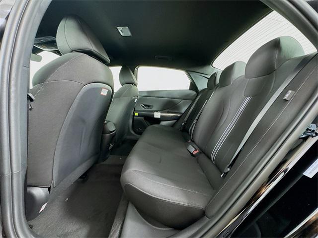 2025 Hyundai Elantra SEL Sport photo 27