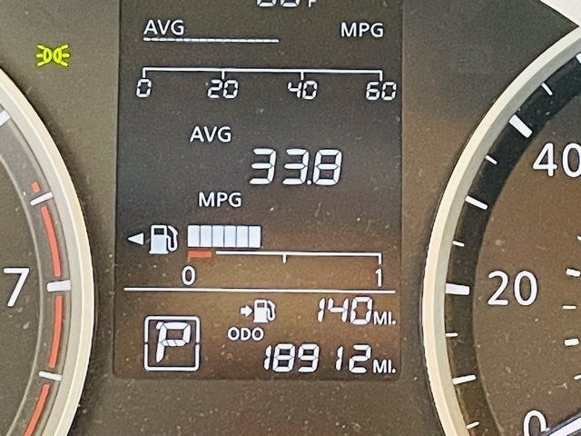 2024 Nissan Versa 1.6 S photo 11