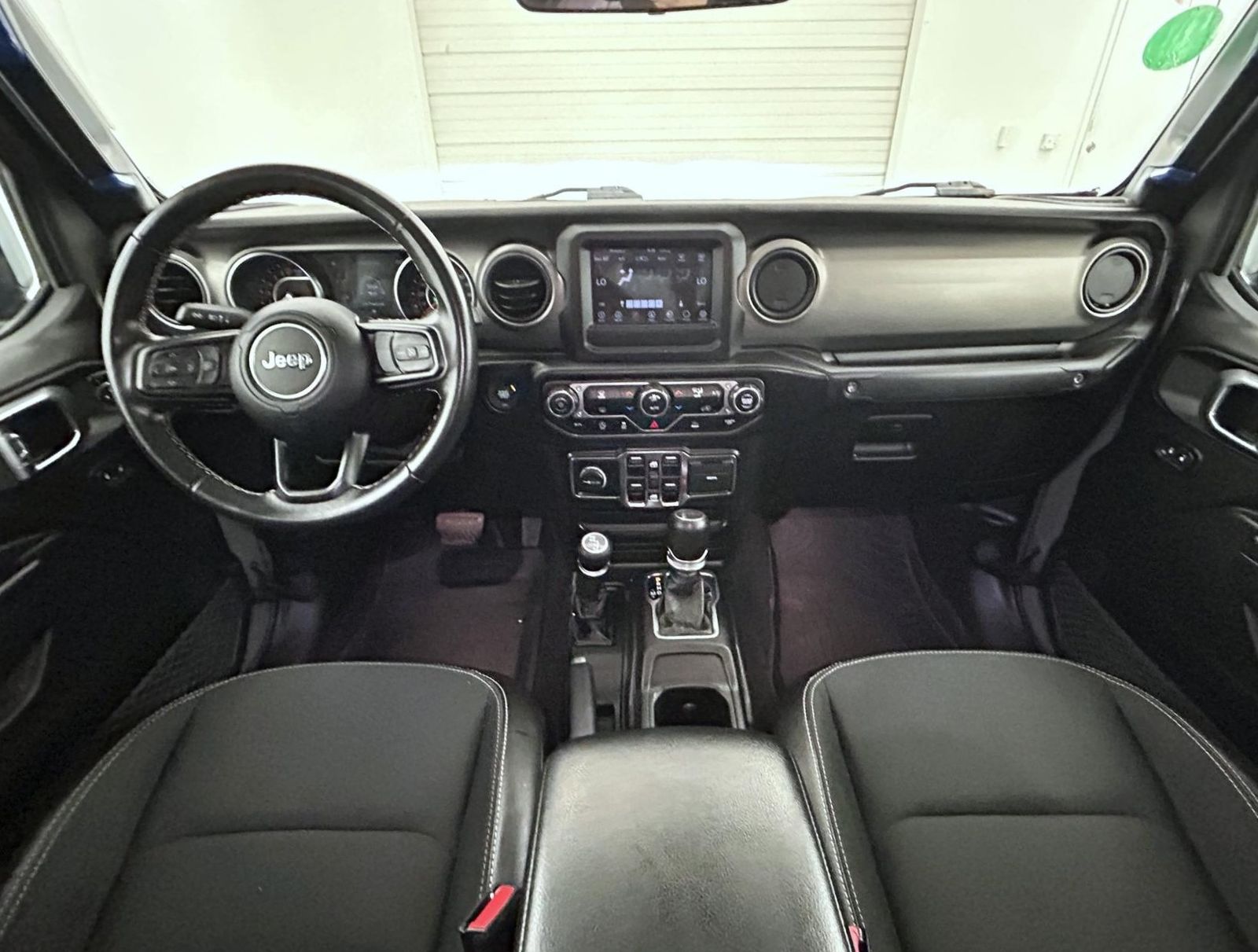 2021 Jeep Gladiator Freedom photo 13
