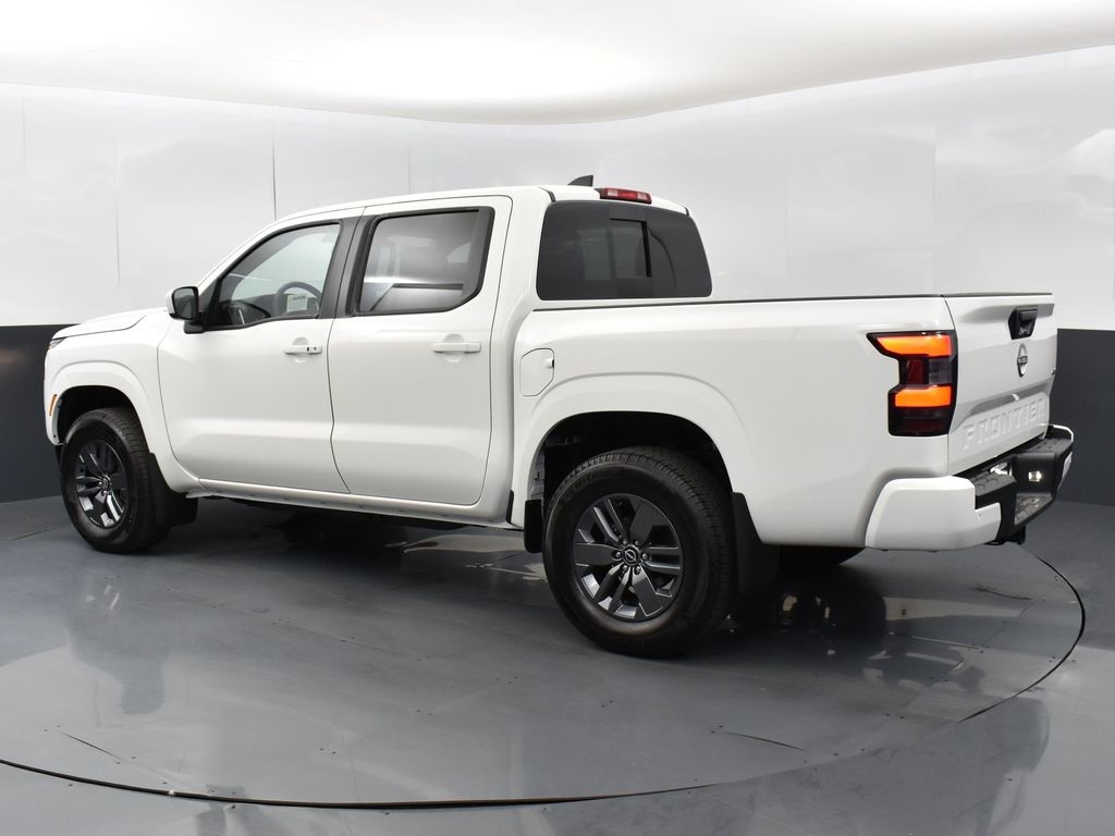 2025 Nissan Frontier SV photo 5