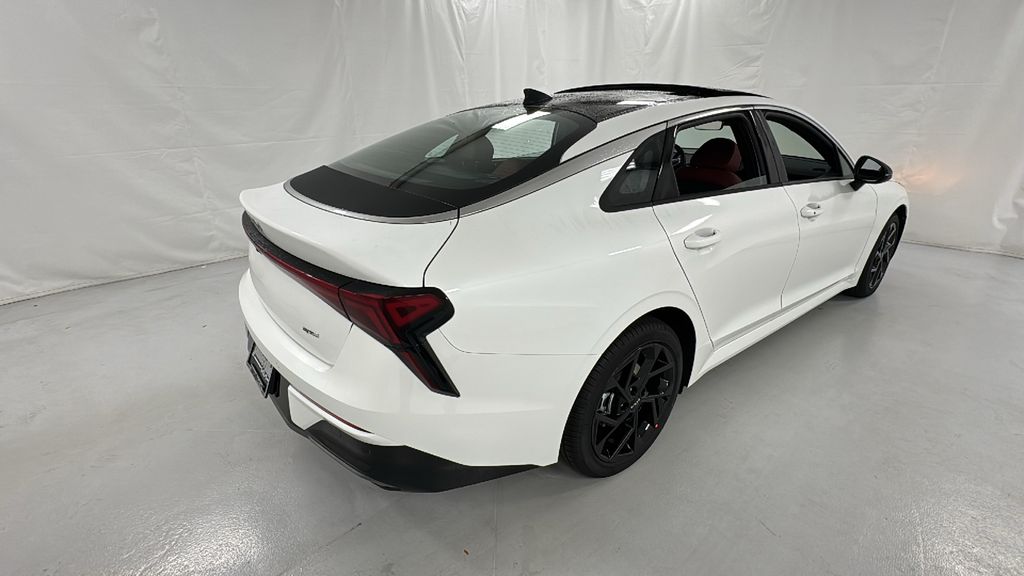 2026 Kia K5 GT-Line photo 3