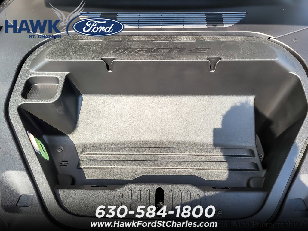 2025 FORD MUSTANG MACH-E - Image 17