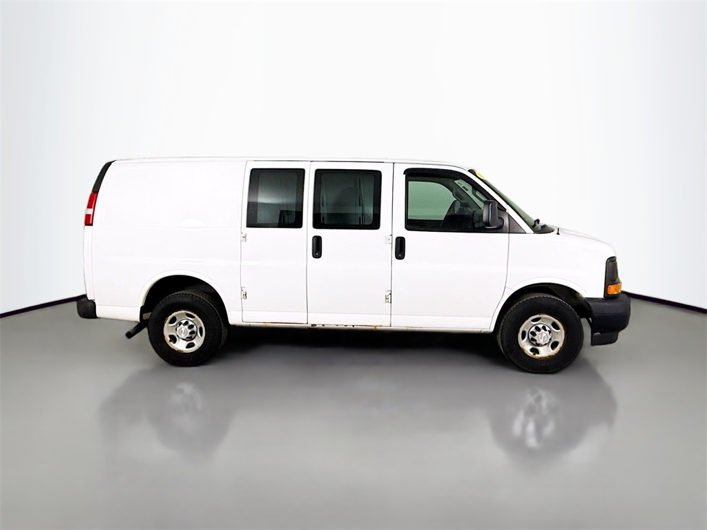 2017 Chevrolet Express 2500 Work Van photo 2