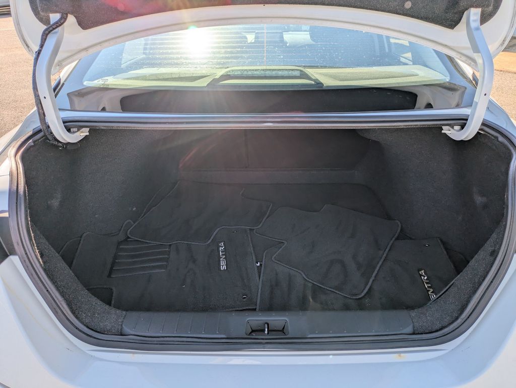 2023 Nissan Sentra SV photo 23