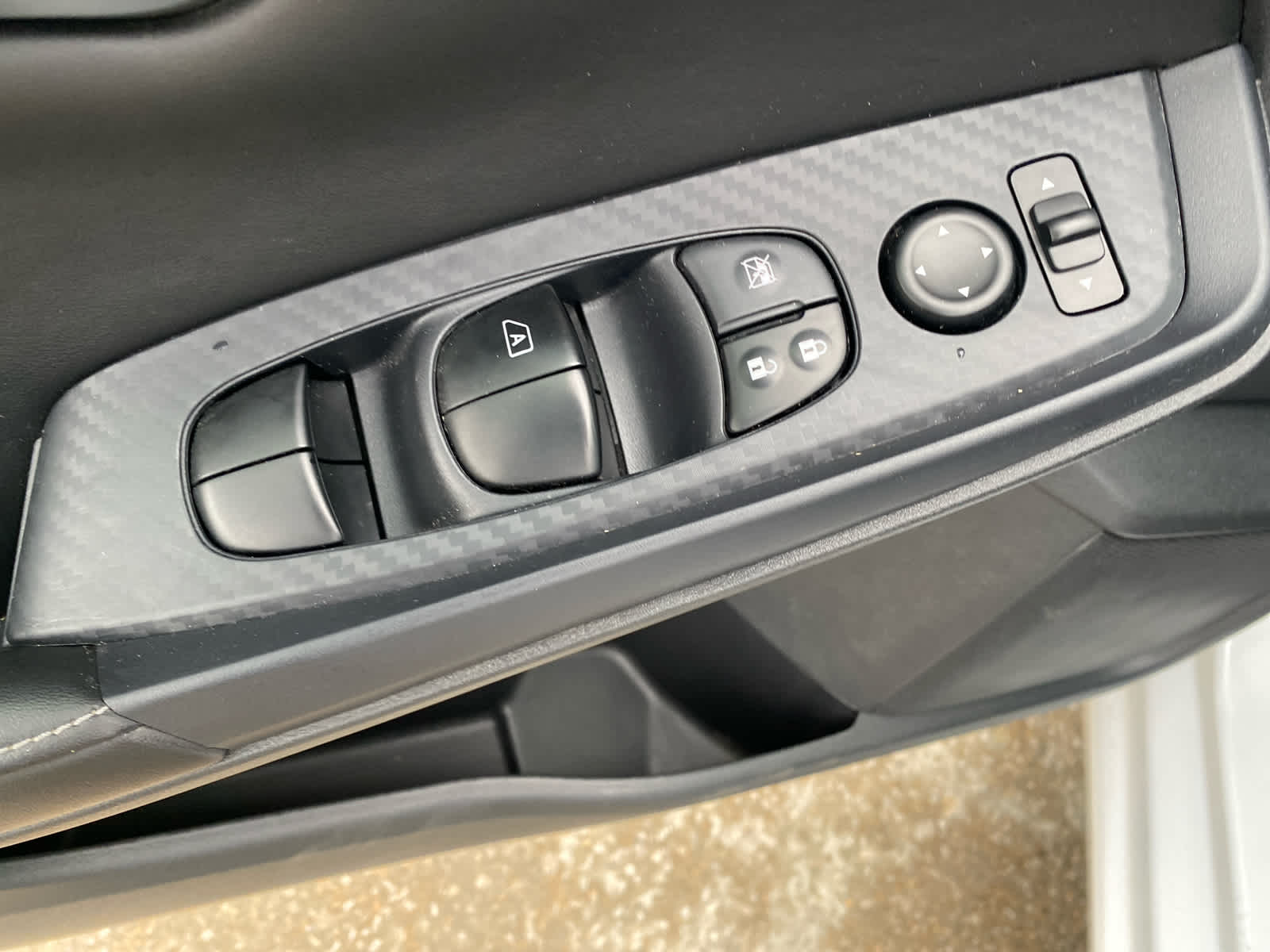 2023 Nissan Sentra SV photo 11