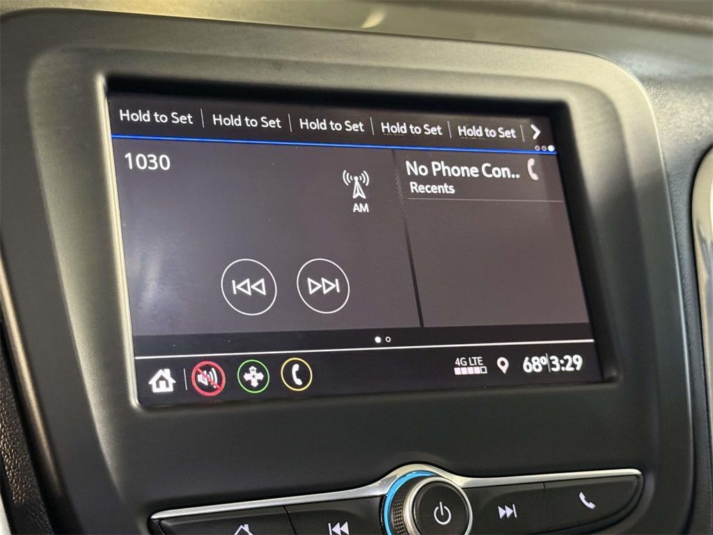 2020 Chevrolet Equinox LS photo 2