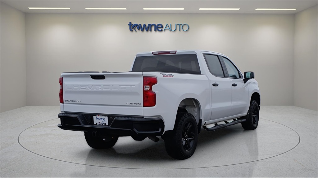 2022 Chevrolet Silverado 1500 Custom Trail Boss photo 5