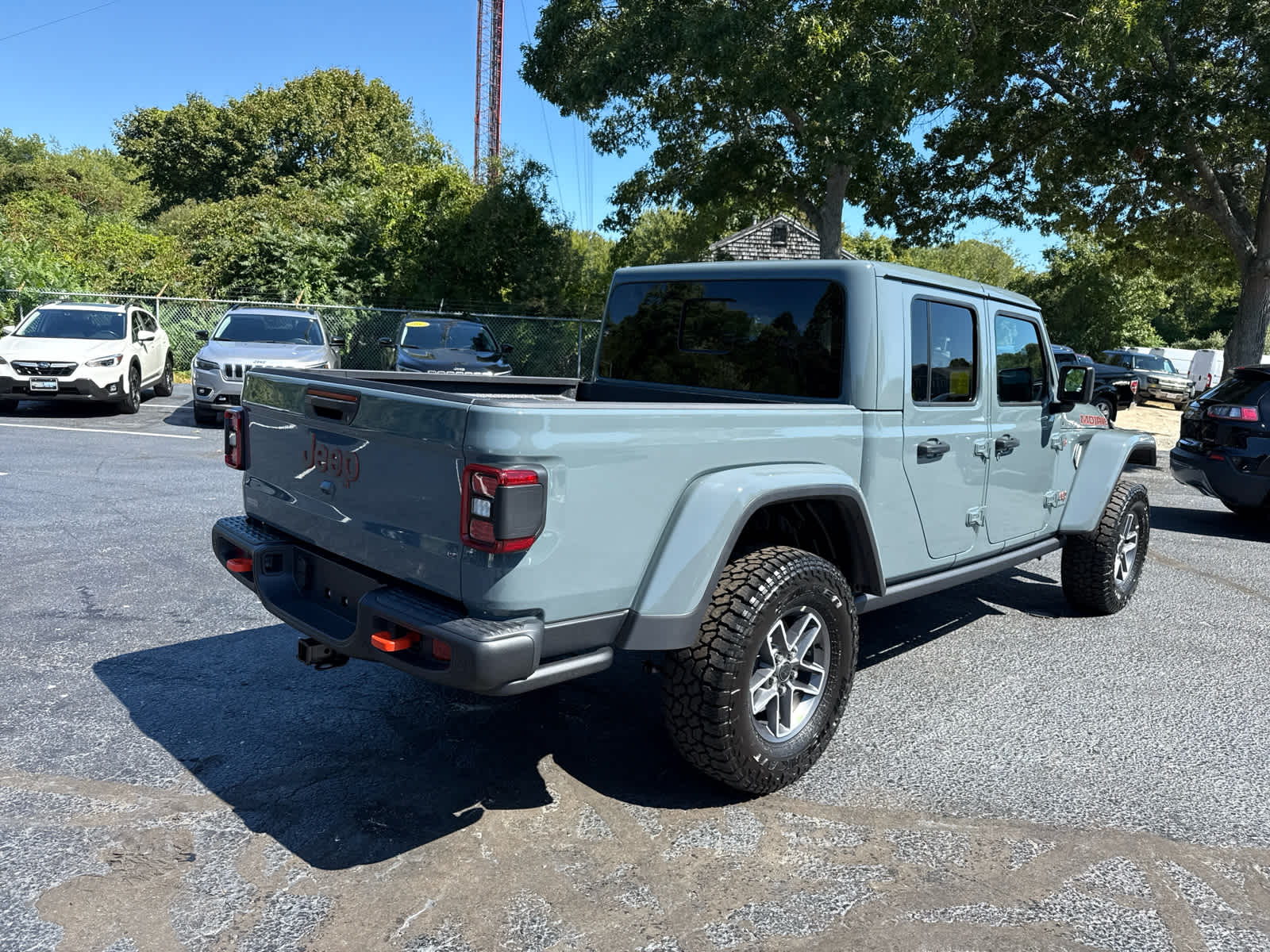 2025 Jeep Gladiator Mojave photo 3