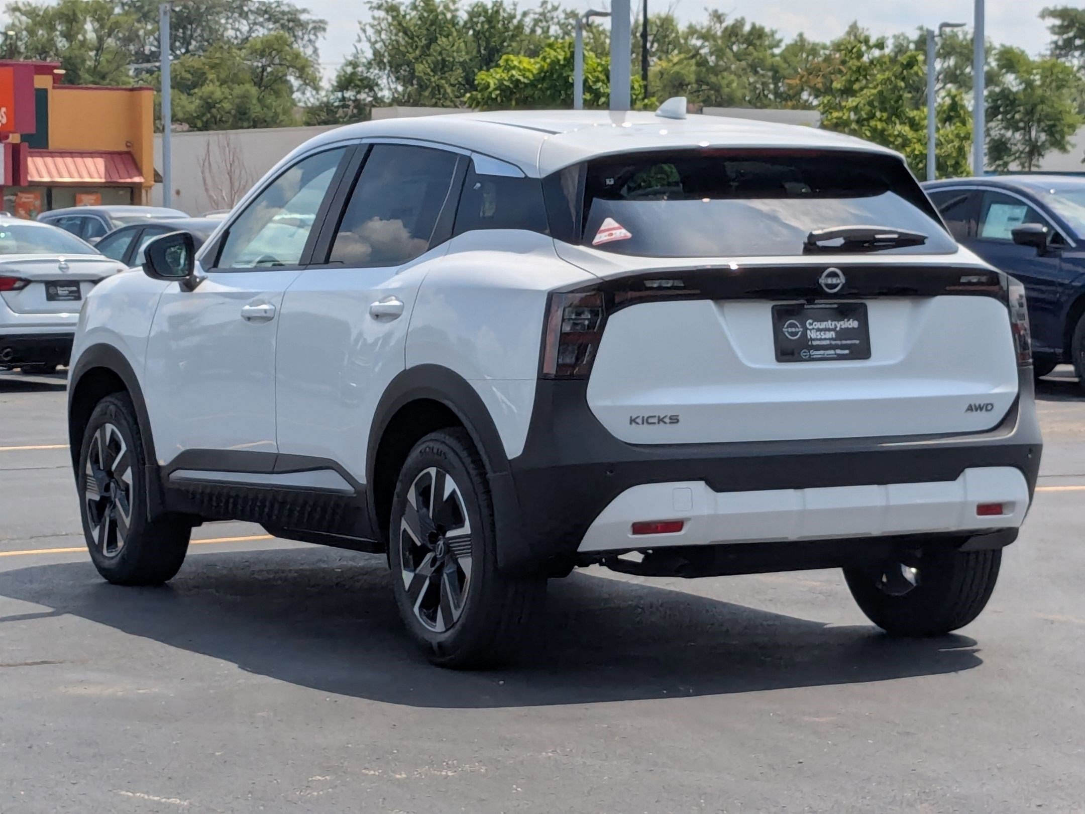 2025 Nissan Kicks SV photo 3