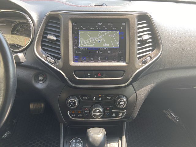 Image of Pre-Owned 2019 Jeep Cherokee Trailhawk