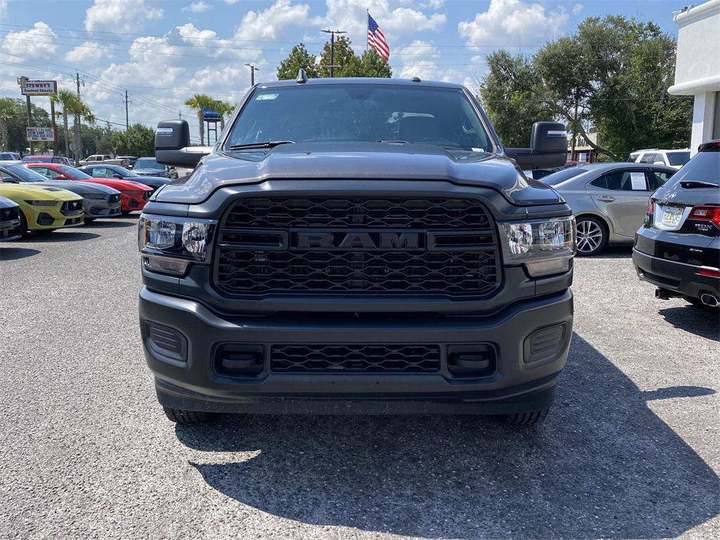 2024 Ram 2500 Tradesman photo 3