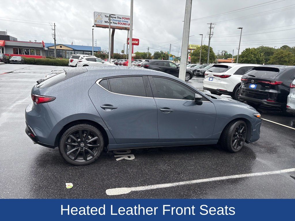 2024 Mazda Mazda3 Hatchback 2.5 s Carbon photo 2