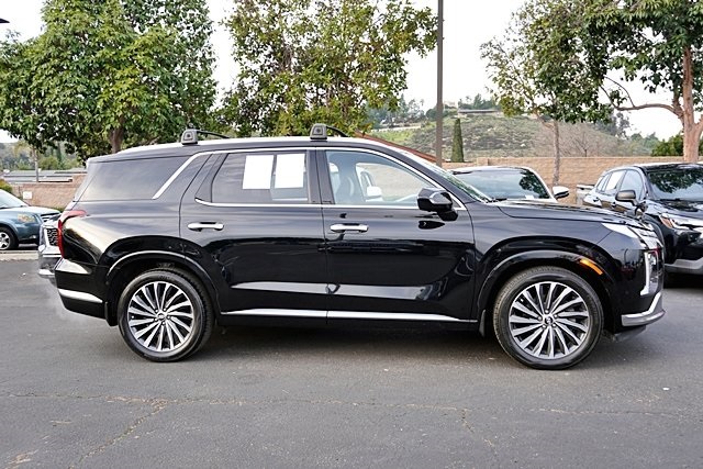 Used 2023 Black Hyundai Calligraphy image 6