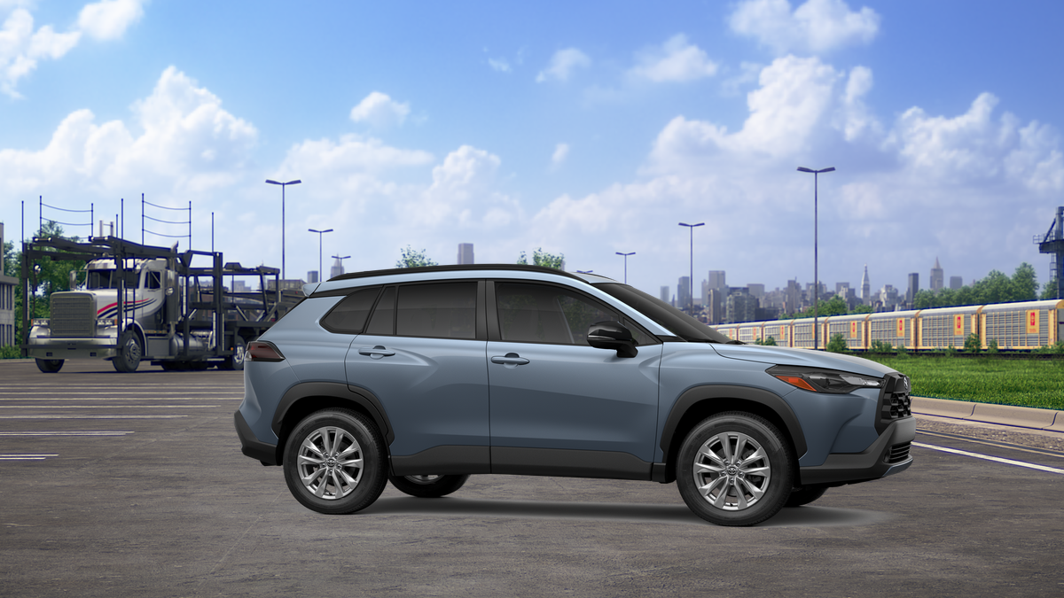 2026 Toyota Corolla Cross LE photo 9