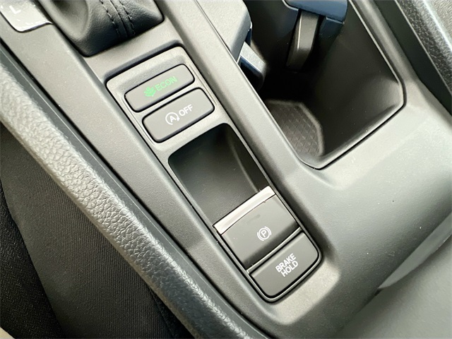 2025 Honda Accord LX photo 9