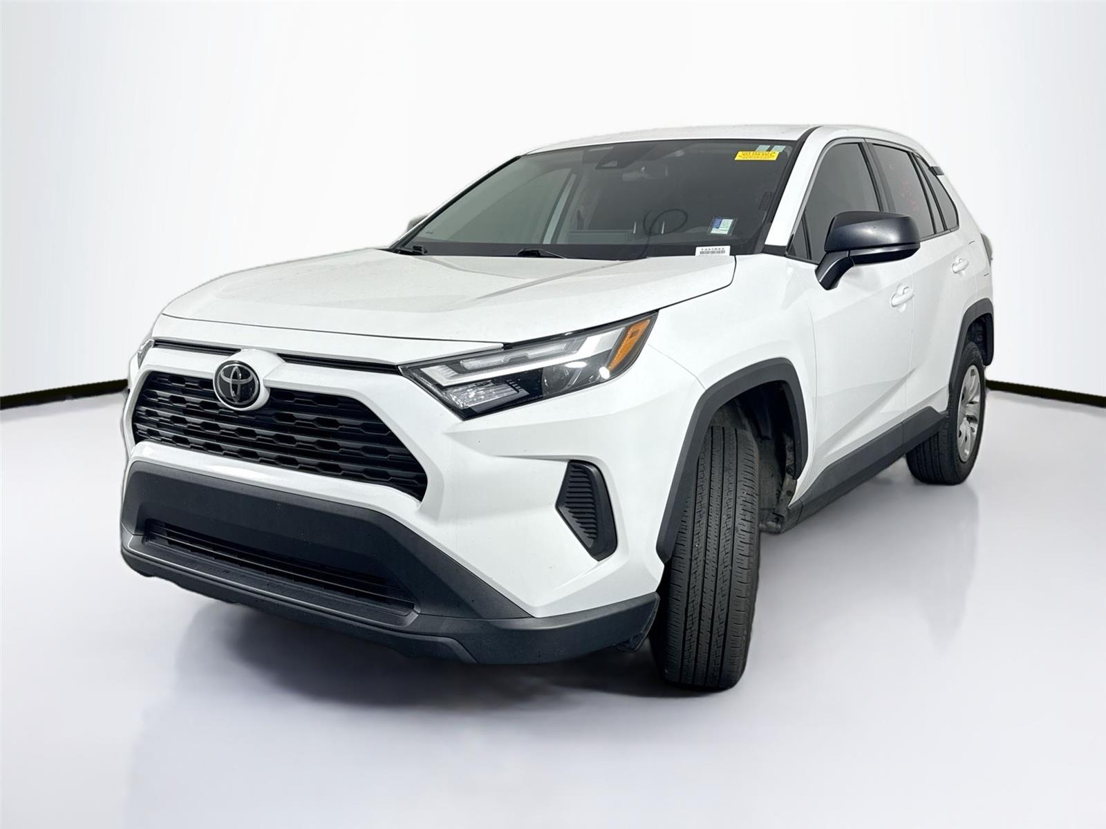 2023 Toyota RAV4 LE photo 2