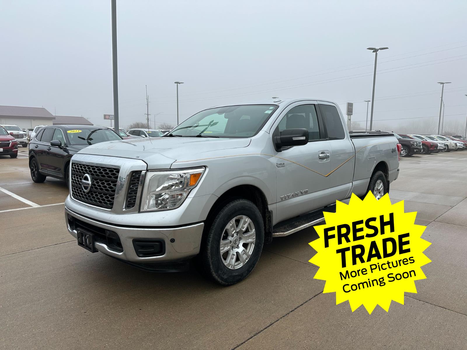 2018 Nissan Titan SV's photo