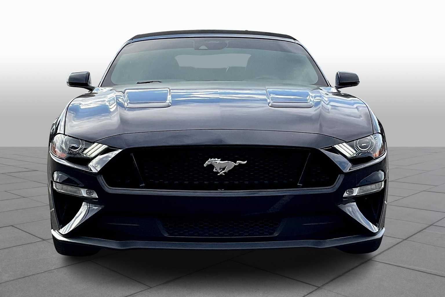 2021 Ford Mustang GT Premium photo 3