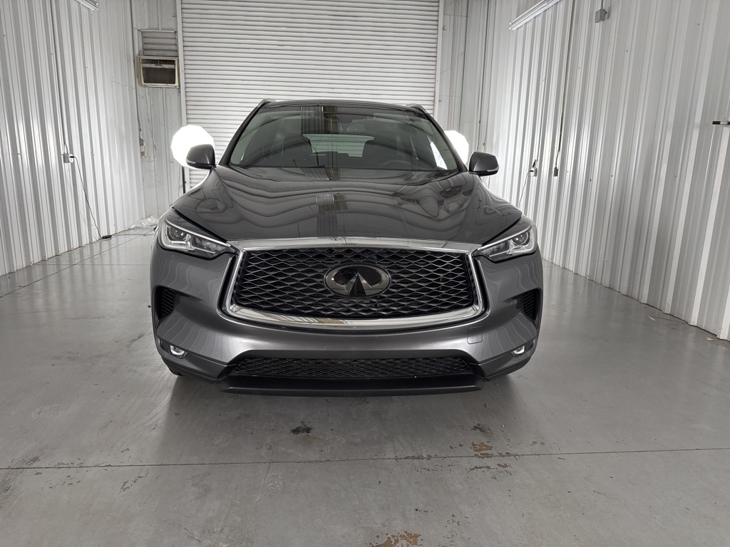 2022 Infiniti QX50 Luxe AWD photo 2