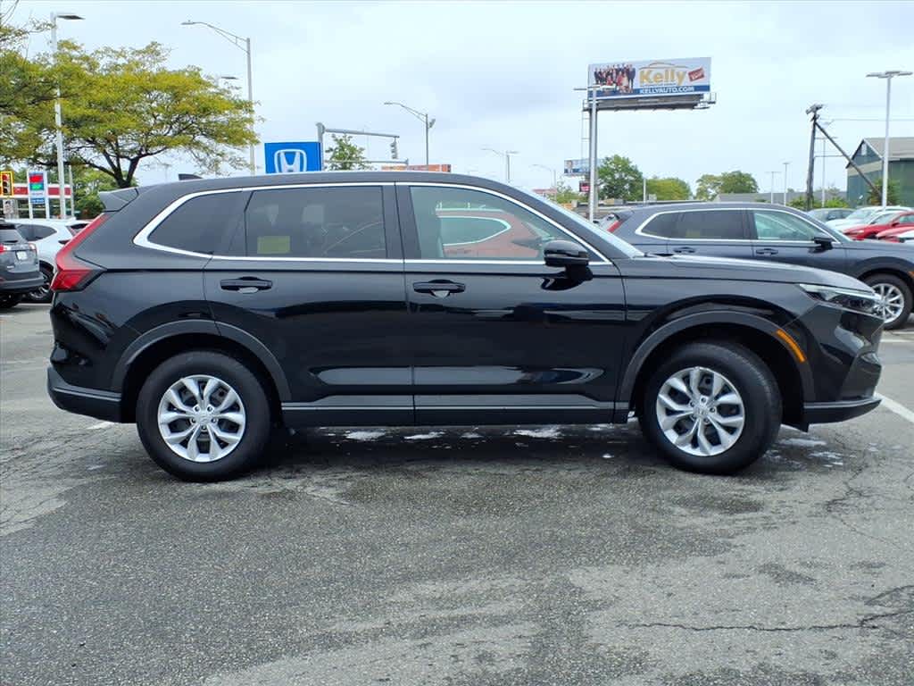 2025 Honda CR-V LX photo 4