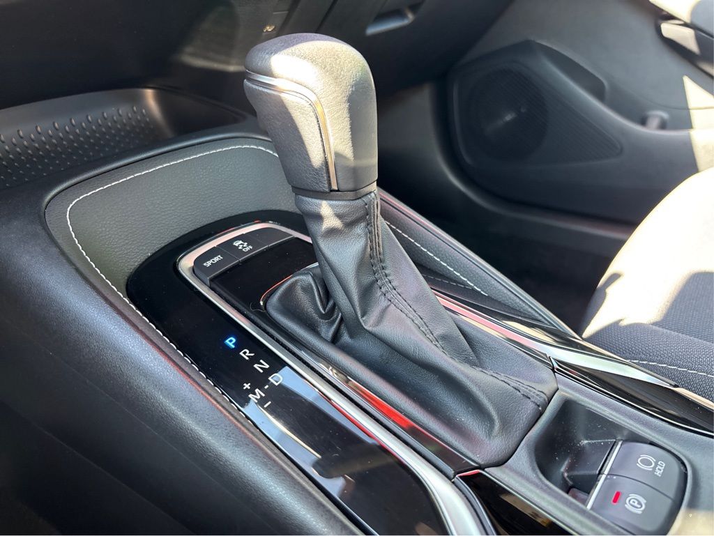 2022 Toyota Corolla SE photo 19