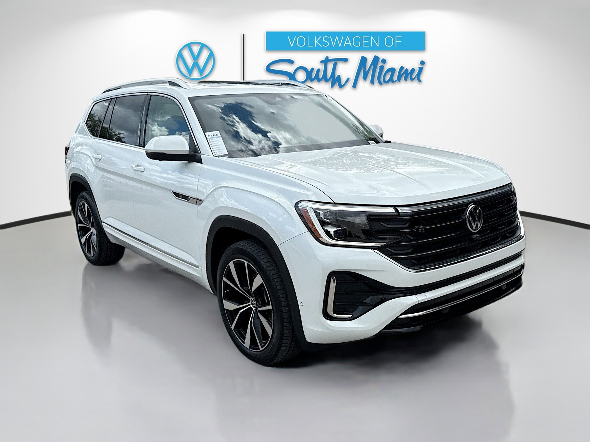 2024 Volkswagen Atlas SEL Premium R-Line photo 3