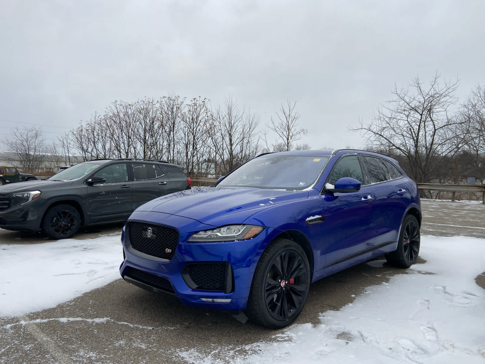 2020 Jaguar F-Pace S's photo