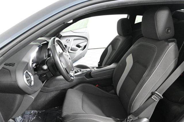 2020 Chevrolet Camaro 1LS photo 15