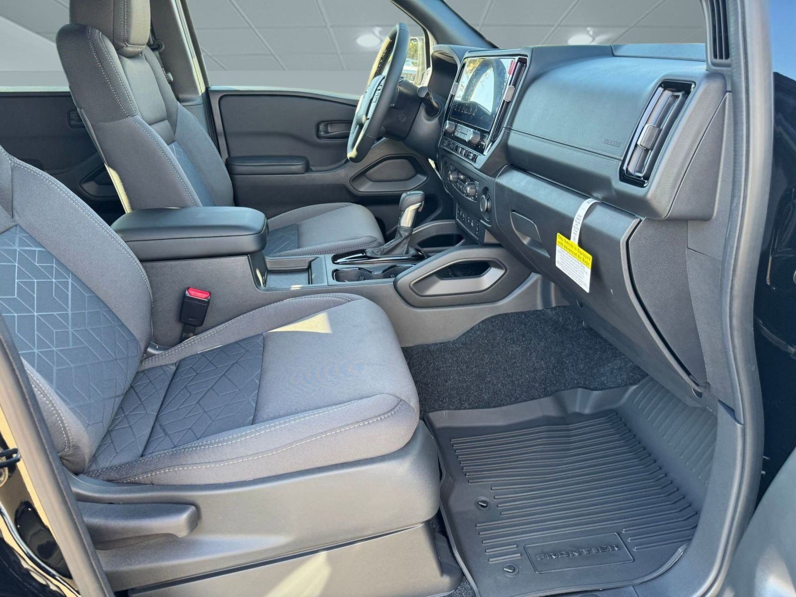 2026 Nissan Frontier SV photo 23