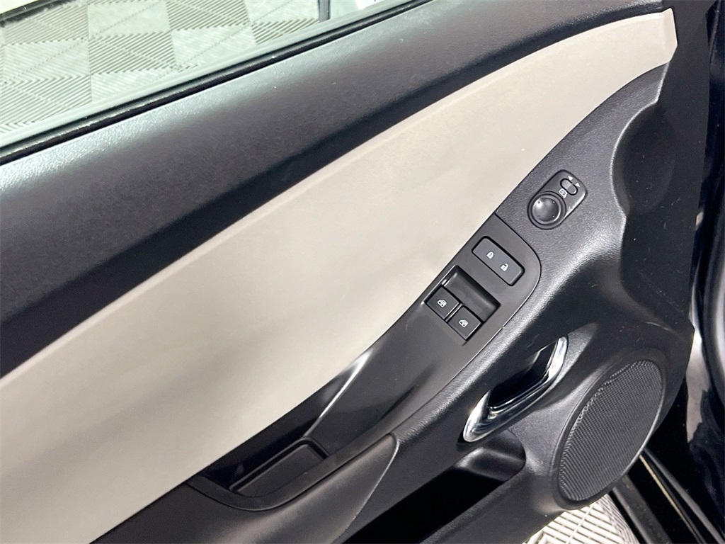 2014 Chevrolet Camaro 1LS photo 11