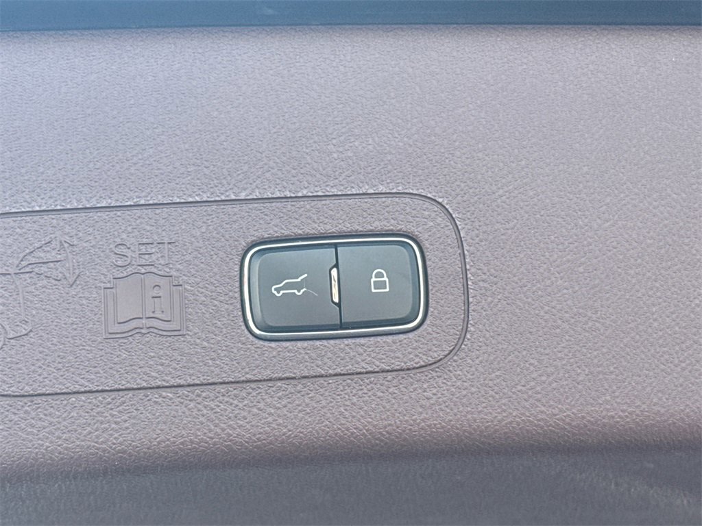2022 Lincoln Aviator Black Label photo 29