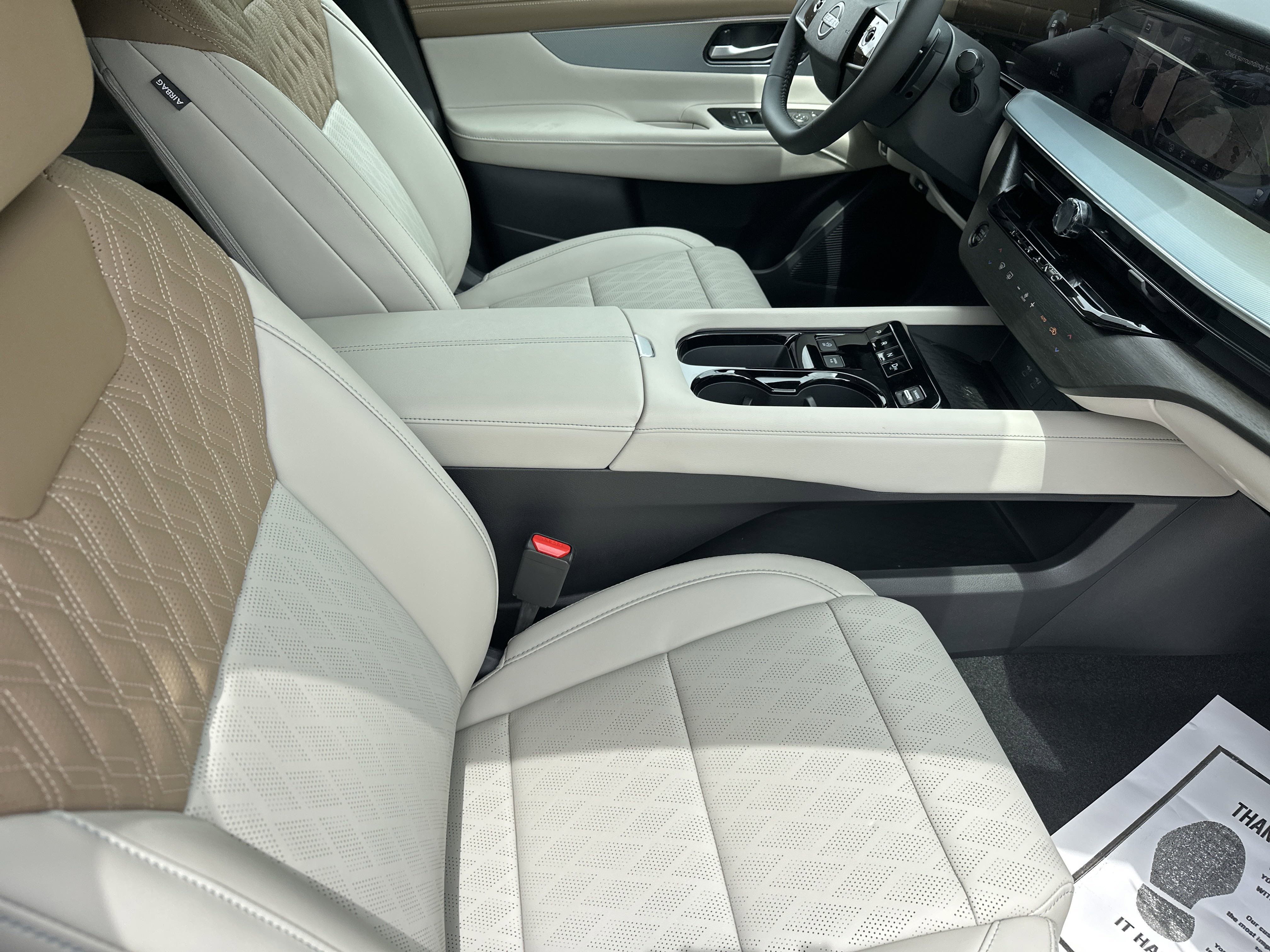 2025 Nissan Murano Platinum photo 4