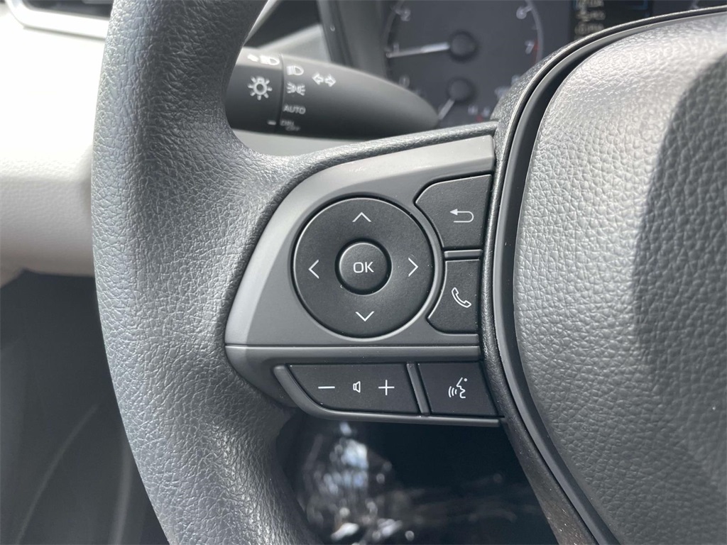 2025 Toyota Corolla LE photo 20