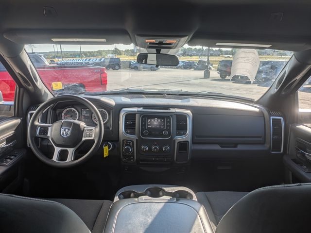2024 Ram 1500 Classic Warlock photo 11