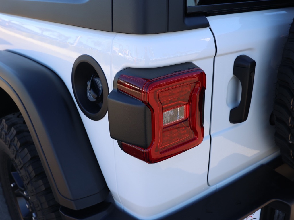 New 2026 Bright White Clear-Coat Exterior Paint Jeep Willys image 6