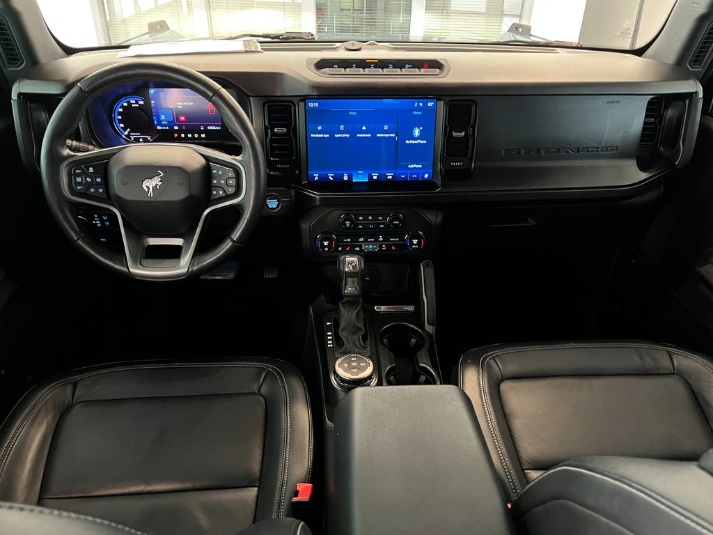 2021 Ford Bronco First Edition photo 16