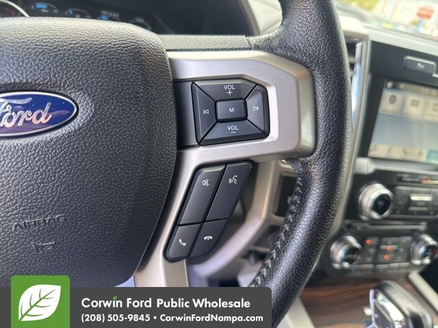 2016 Ford F-150 Lariat photo 18